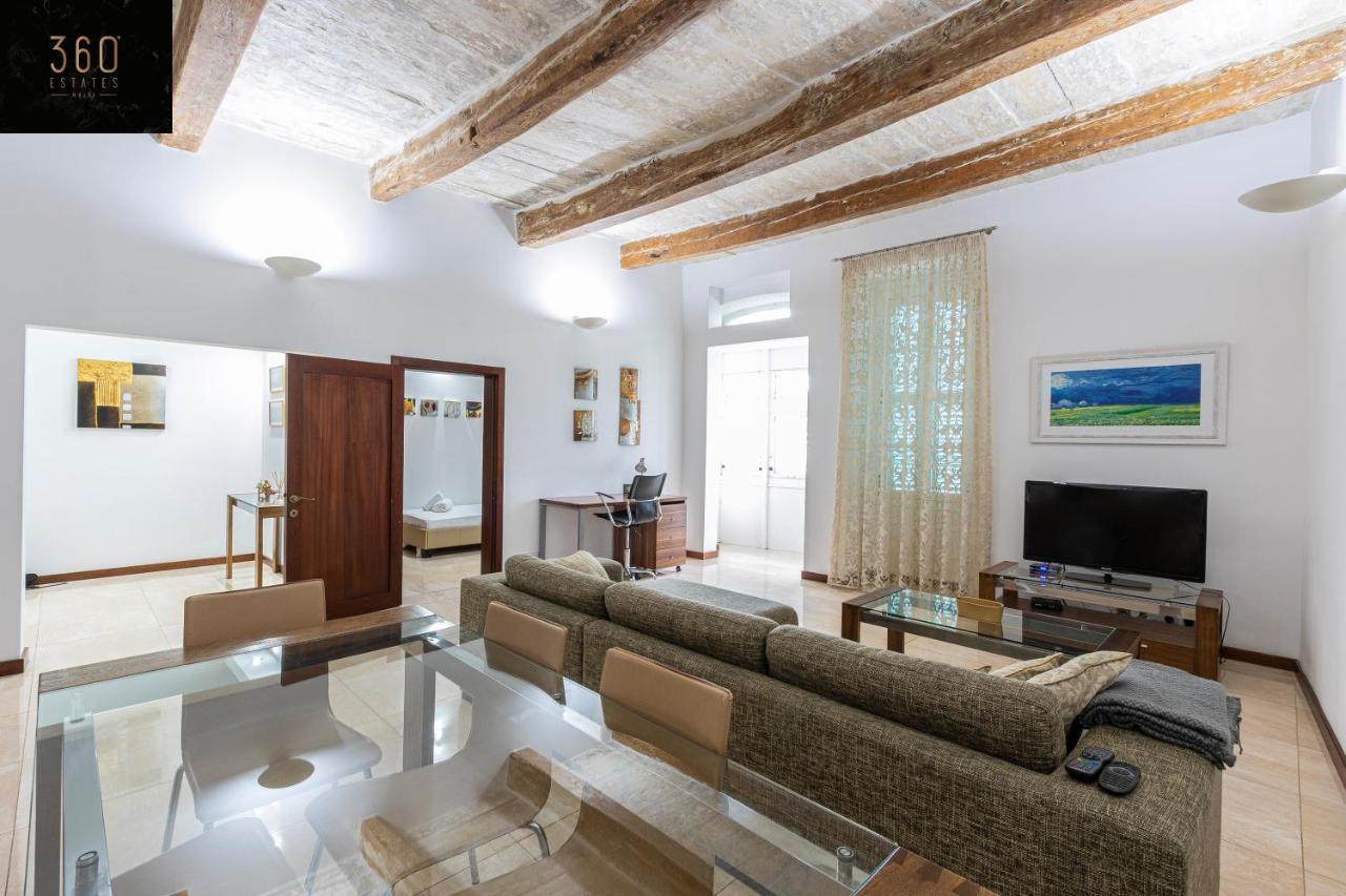 Seafront - Top Location, Top Floor With Wifi & Ac By 360 Estates Валлетта Екстер'єр фото